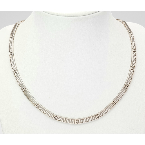 14K white gold articulated choker necklace with geometric openwork panels